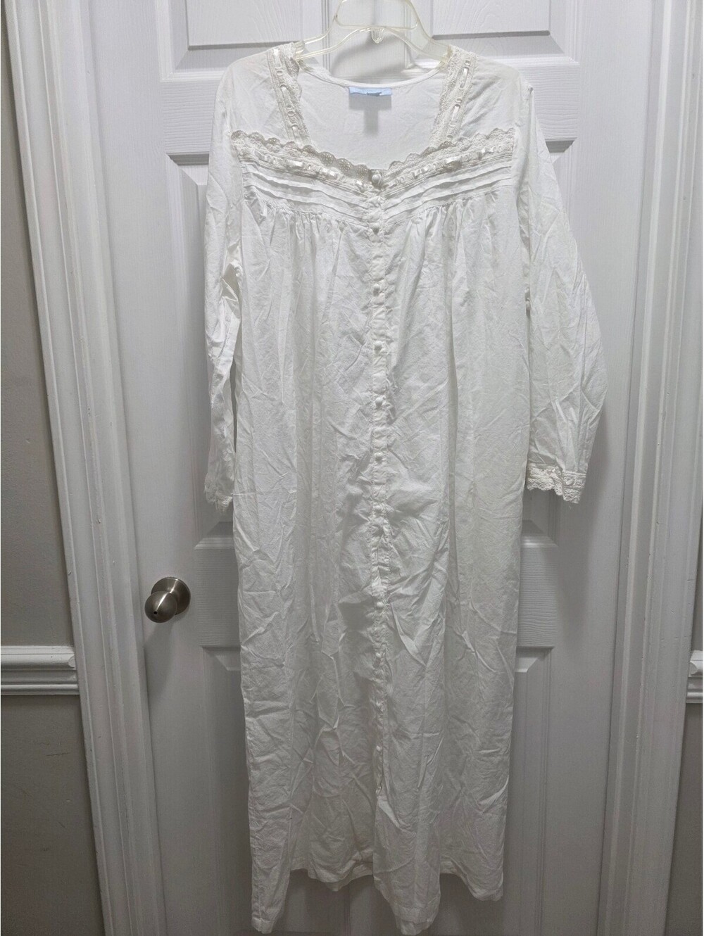 Plus Size 1X White Long Sleeve Button Front Nightgown Pajama Dress